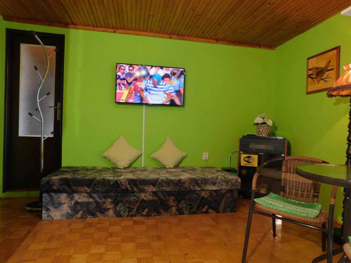 Pod Dubom Apartamento Liptovský Mikuláš Exterior foto
